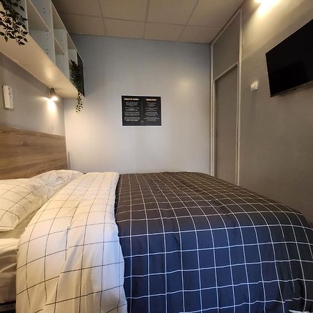 Daora Lisbon Hostel ภายนอก รูปภาพ