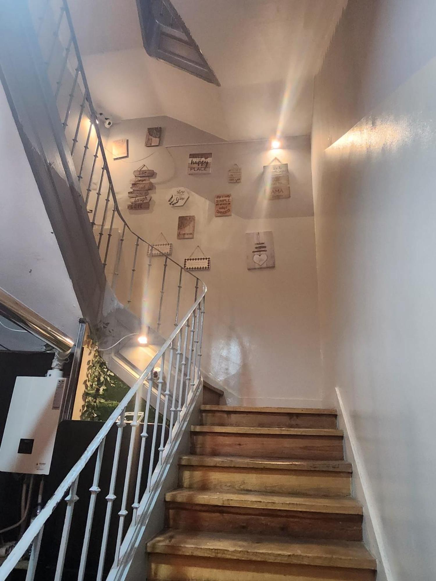 Daora Lisbon Hostel ภายนอก รูปภาพ
