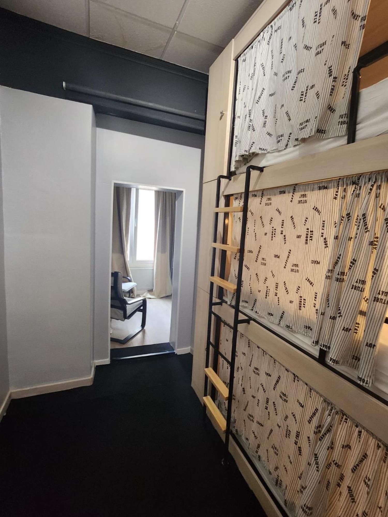 Daora Lisbon Hostel ภายนอก รูปภาพ
