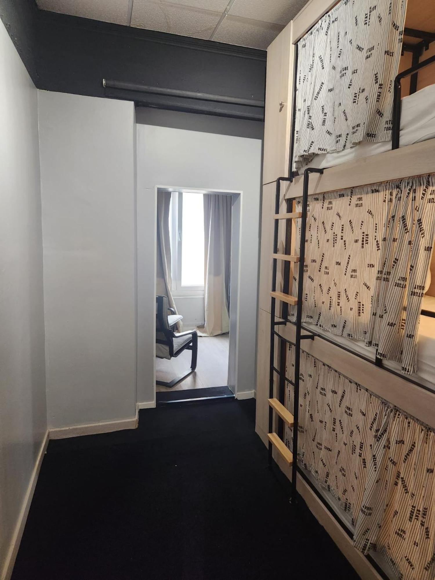 Daora Lisbon Hostel ภายนอก รูปภาพ