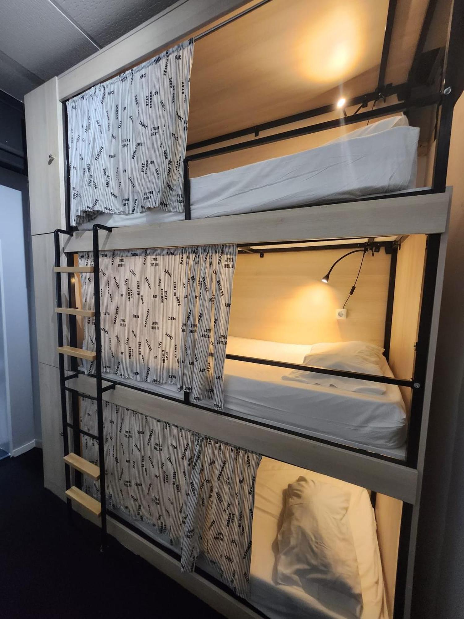 Daora Lisbon Hostel ภายนอก รูปภาพ